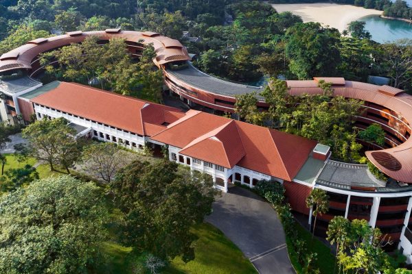 Capella Hotels & Resorts, Mewah, Personal, dan Sarat Budaya
